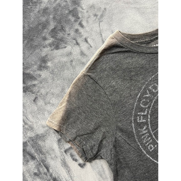 Pink Floyd T Shirt Small Grey Dark Side of the Moon Graphic Band Tee Sun Faded - Picture 9 of 10